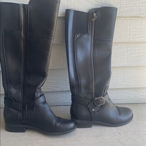 Black riding boots
